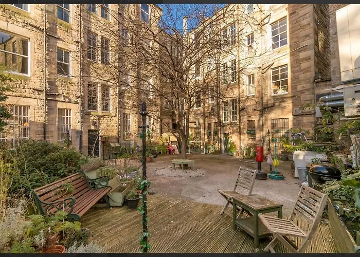 Edinburgh, Stockbridge Apartment